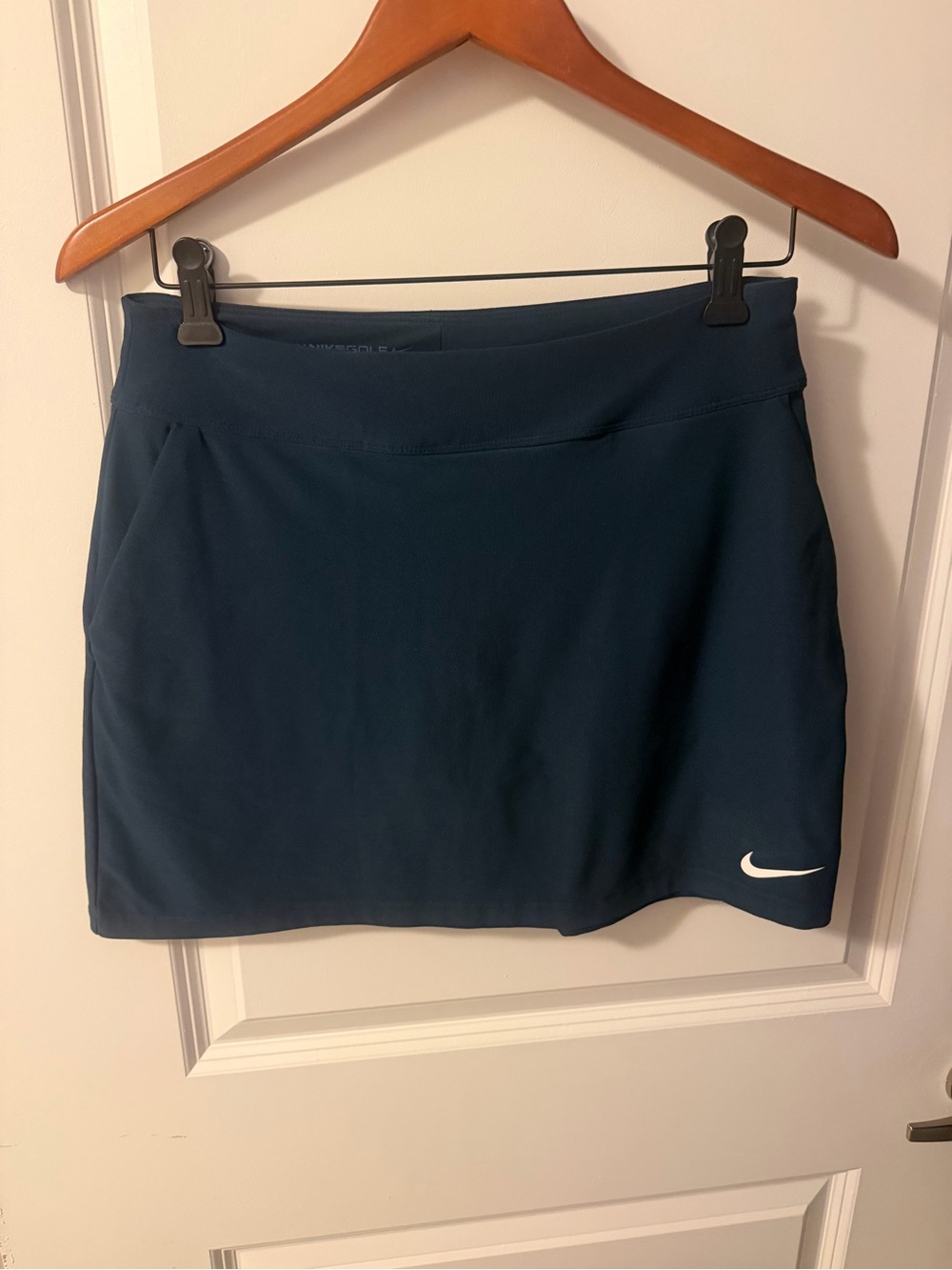 Nike Golf Women's Navy Athletic Skort. Women’s small. Like new